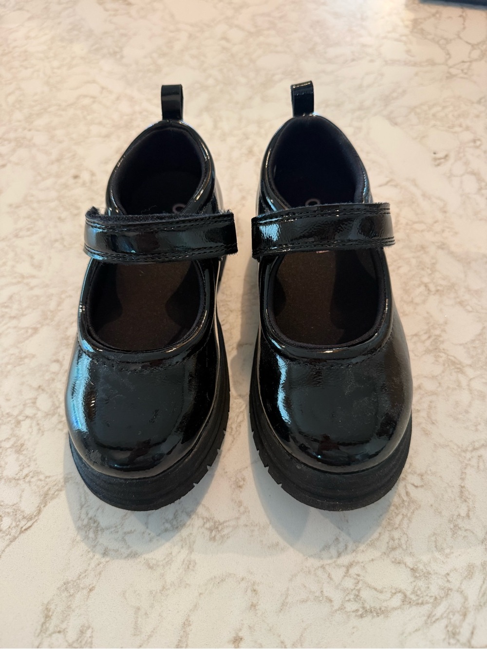OshKosh B'gosh Girls Black Patent Mary Jane Dress Shoes